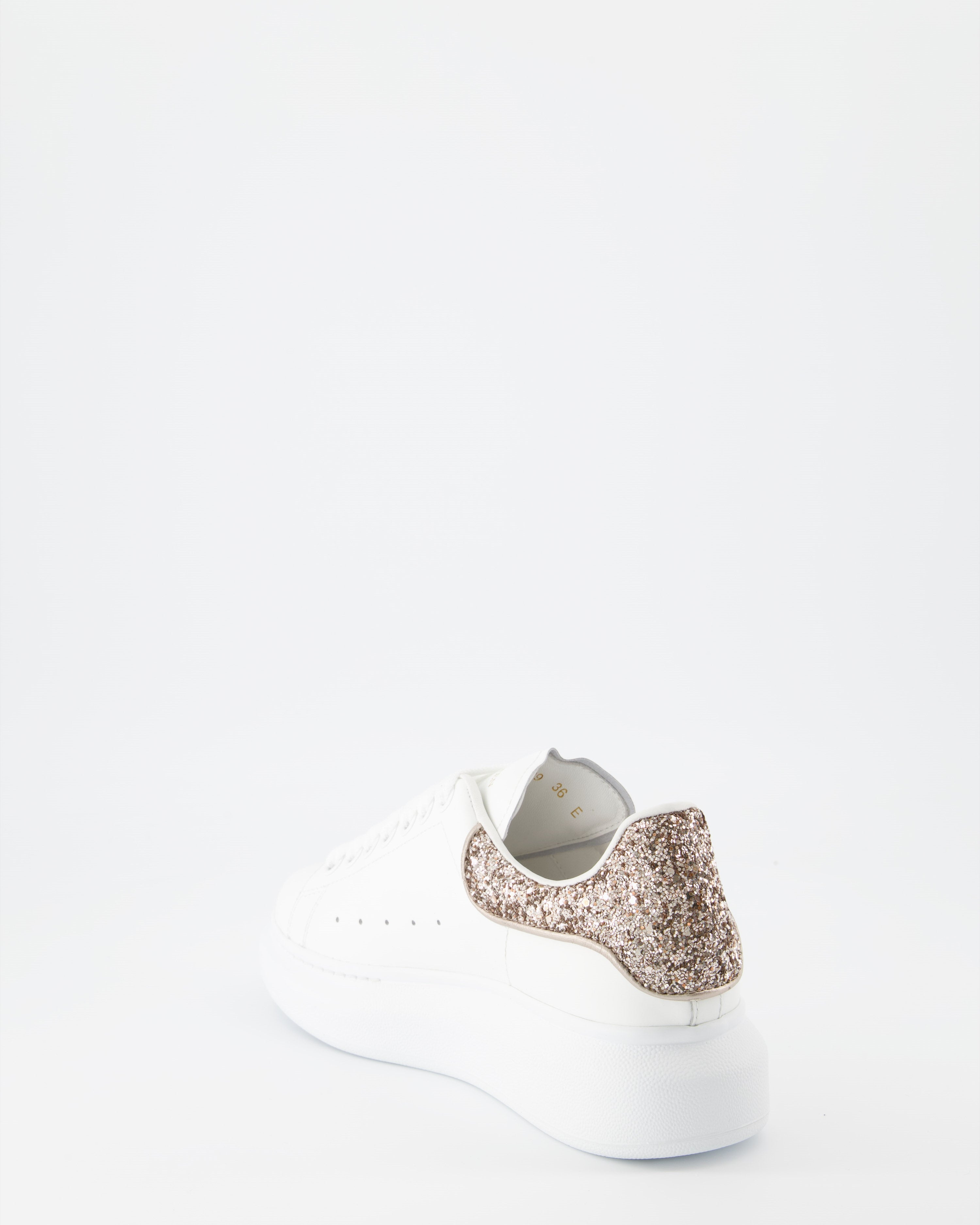 Tênis Baskets oversize Alexander McQueen Branco Femme