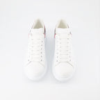 スニーカー オーバーサイズスニーカー Alexander McQueen 赤 女性