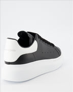 Sneakers Baskets Oversize Alexander McQueen Nero Femme