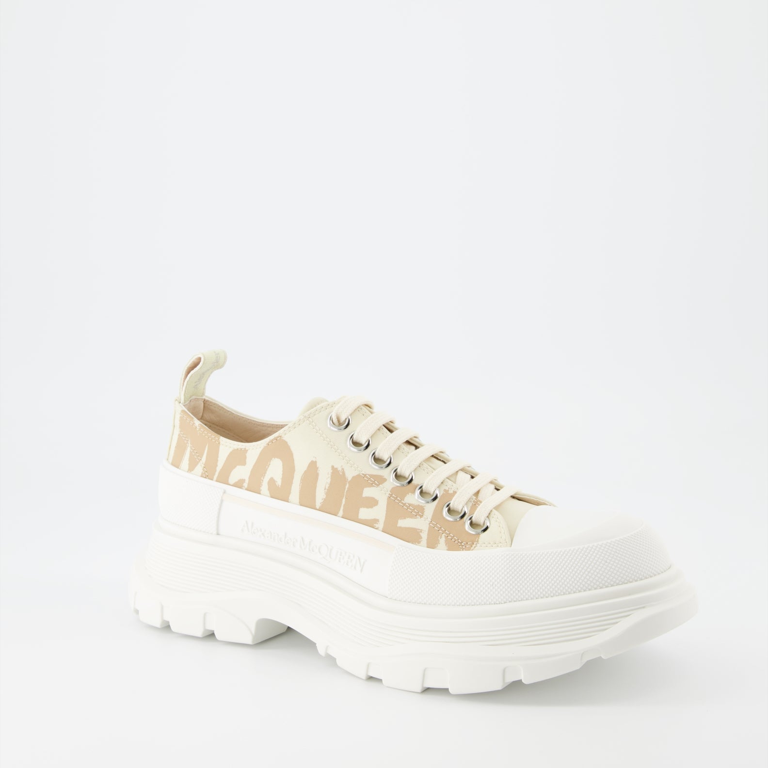 Sneaker Baskets Tread Slick Graffiti Alexander McQueen Beige Femme