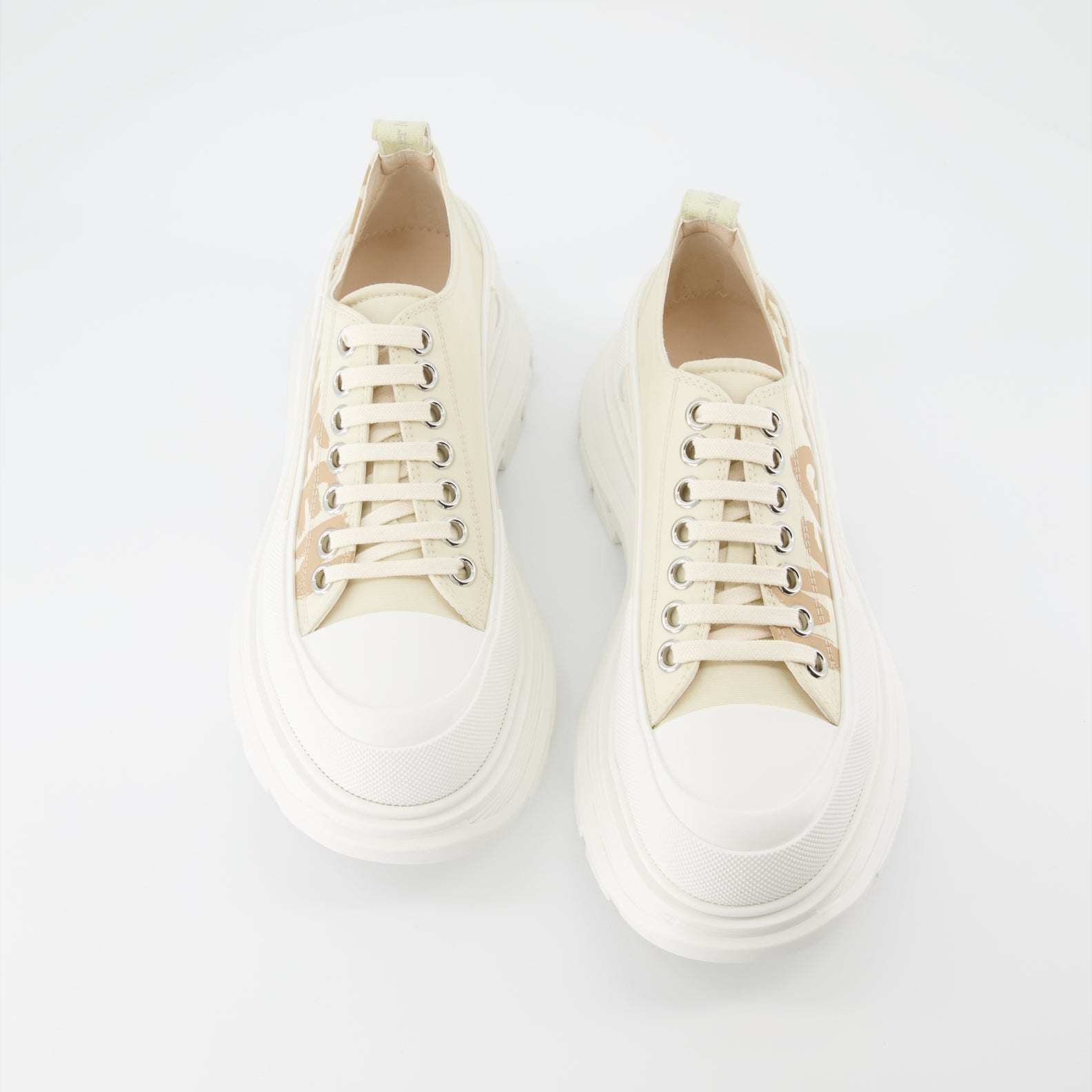 Sneaker Baskets Tread Slick Graffiti Alexander McQueen Beige Femme