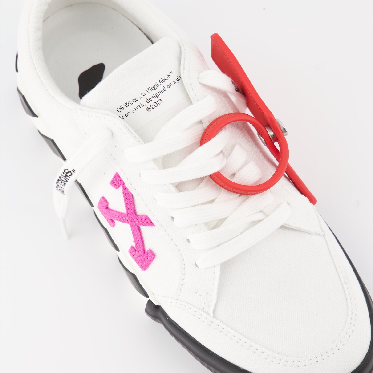 Sneaker Baskets Vulcanized Off-White Weiß Femme