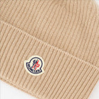 Cappelli, berretti e beanie Bonnet à revers Moncler Beige Femme