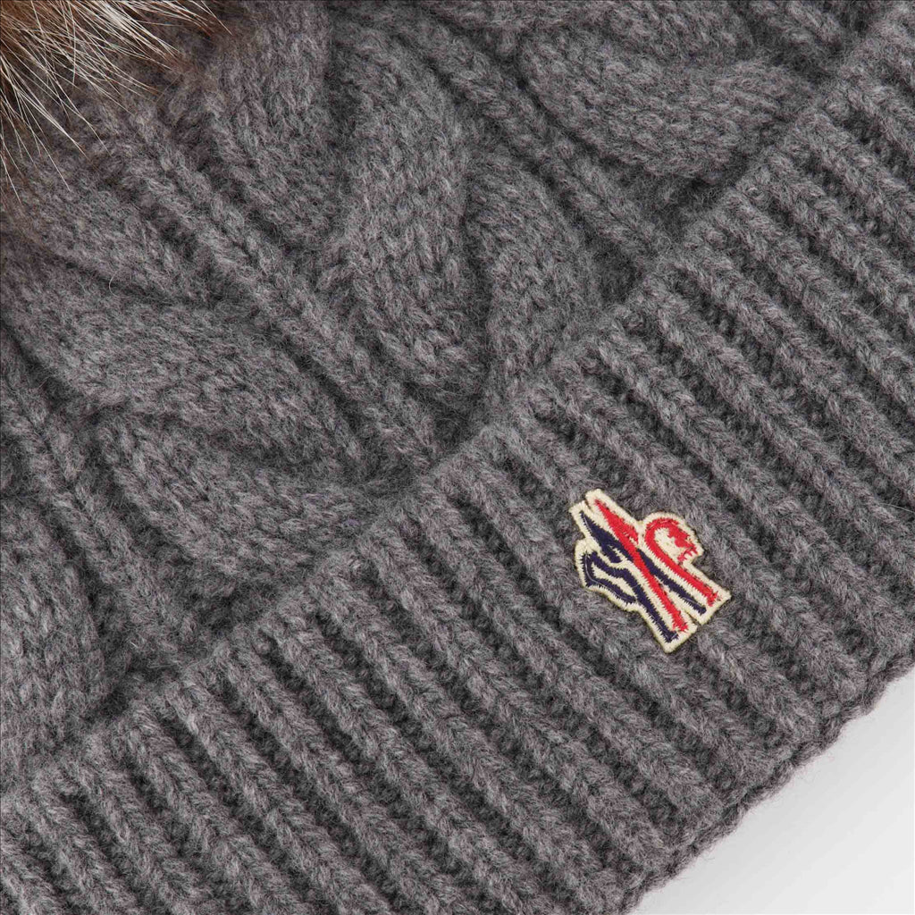 ハット・キャップ・ビーニー ポンポンハット Moncler Grenoble グレー 女性