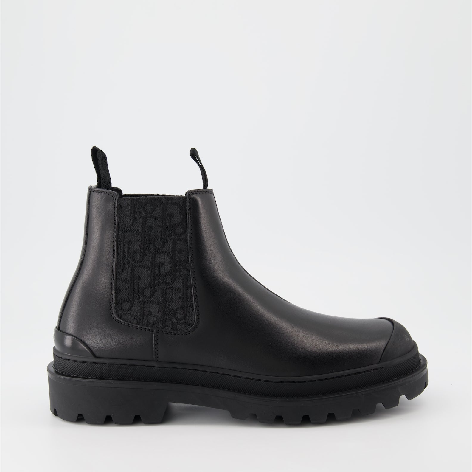 Explorer Chelsea Boots