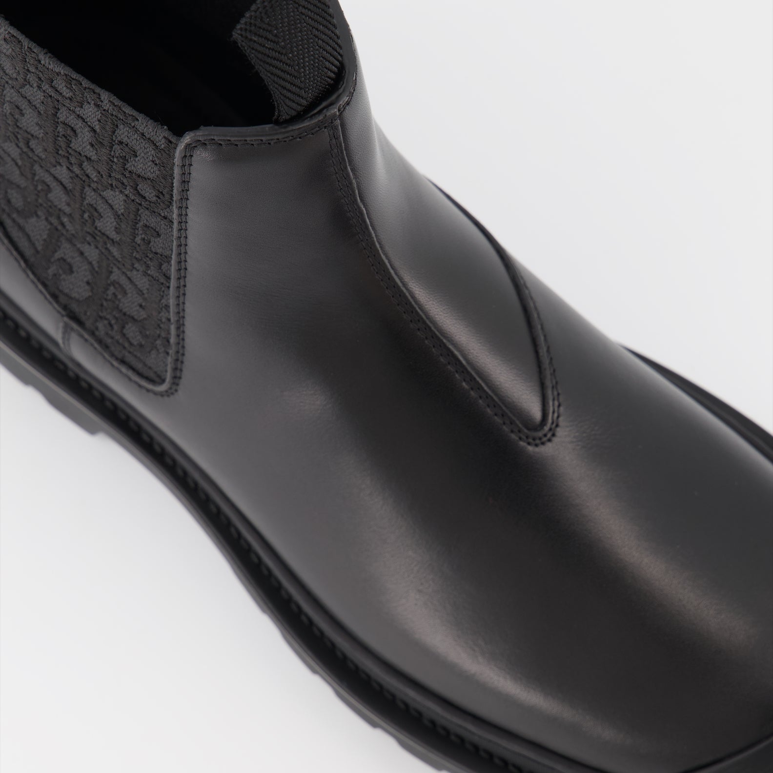 Boots and ankle boots Explorer Chelsea Boots Dior Black Man
