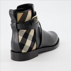 스니커즈 Bottines à carreaux Burberry 검은색 Femme
