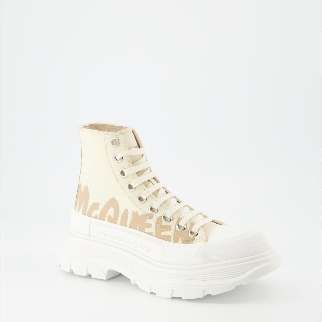 Bottines Bottines Tread Slick Graffiti Alexander McQueen Beige Femme