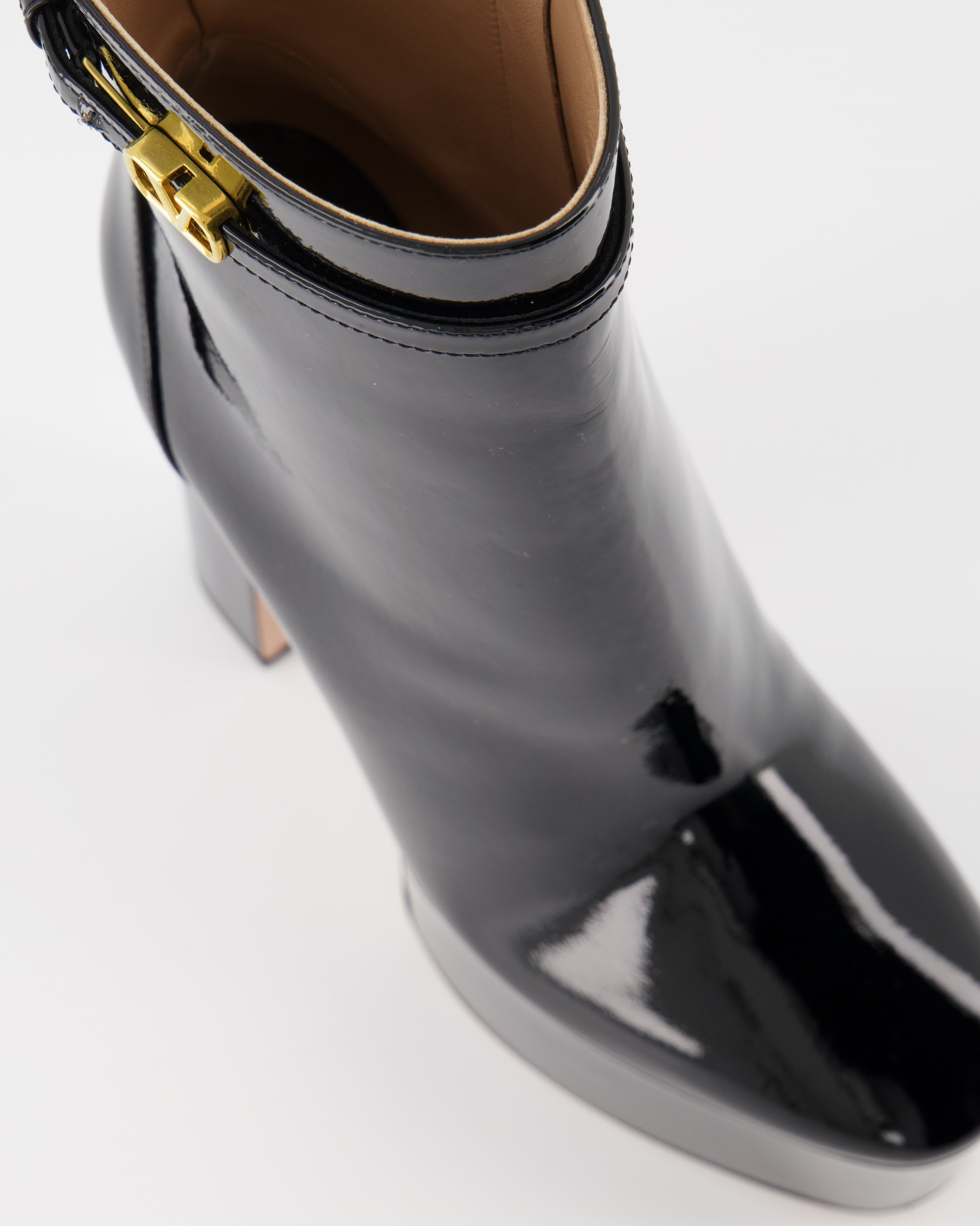 Ankle boots VLogo ankle boots Valentino Garavani Black Women