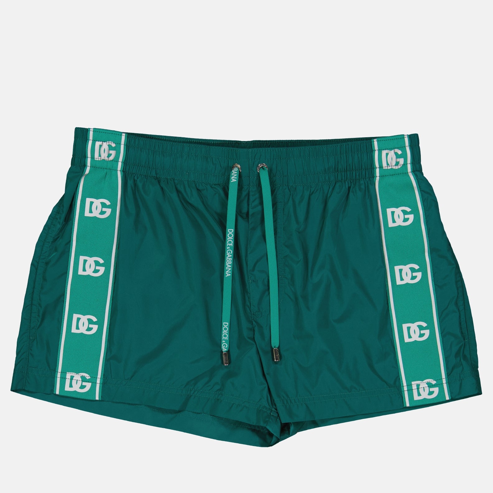 Short swim trunks
