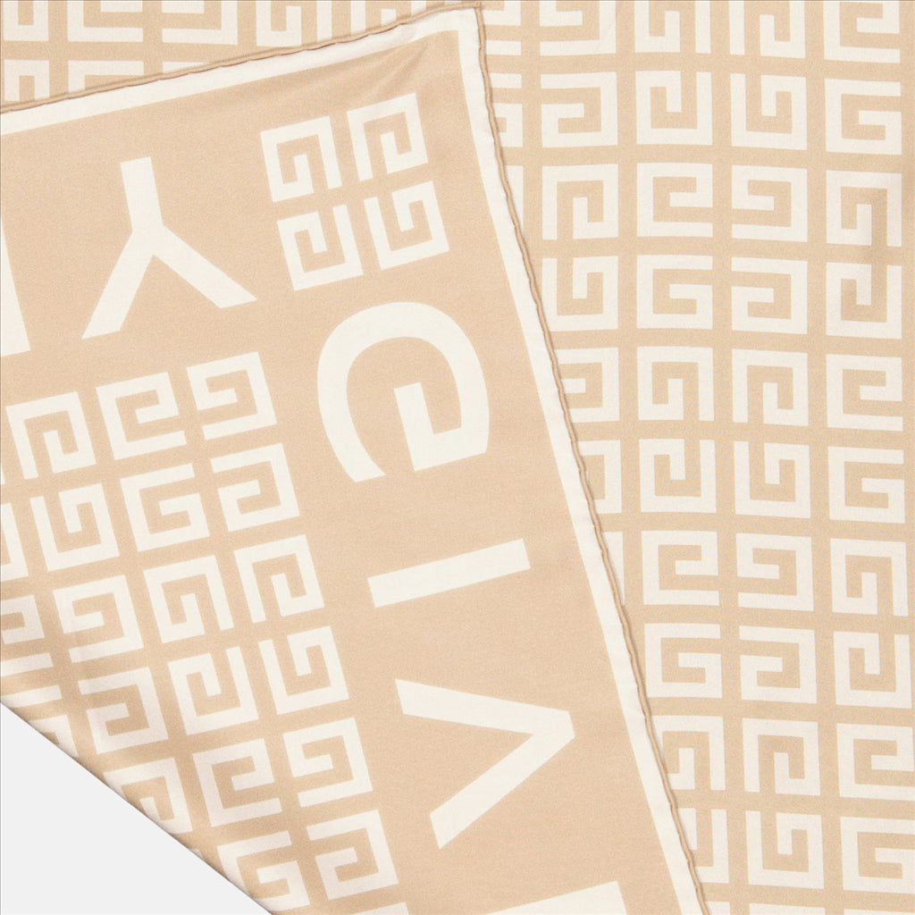 Écharpes, foulards et gants Carré de soie 4G Givenchy Beige Femme