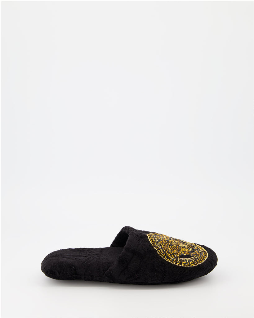 Medusa slippers
