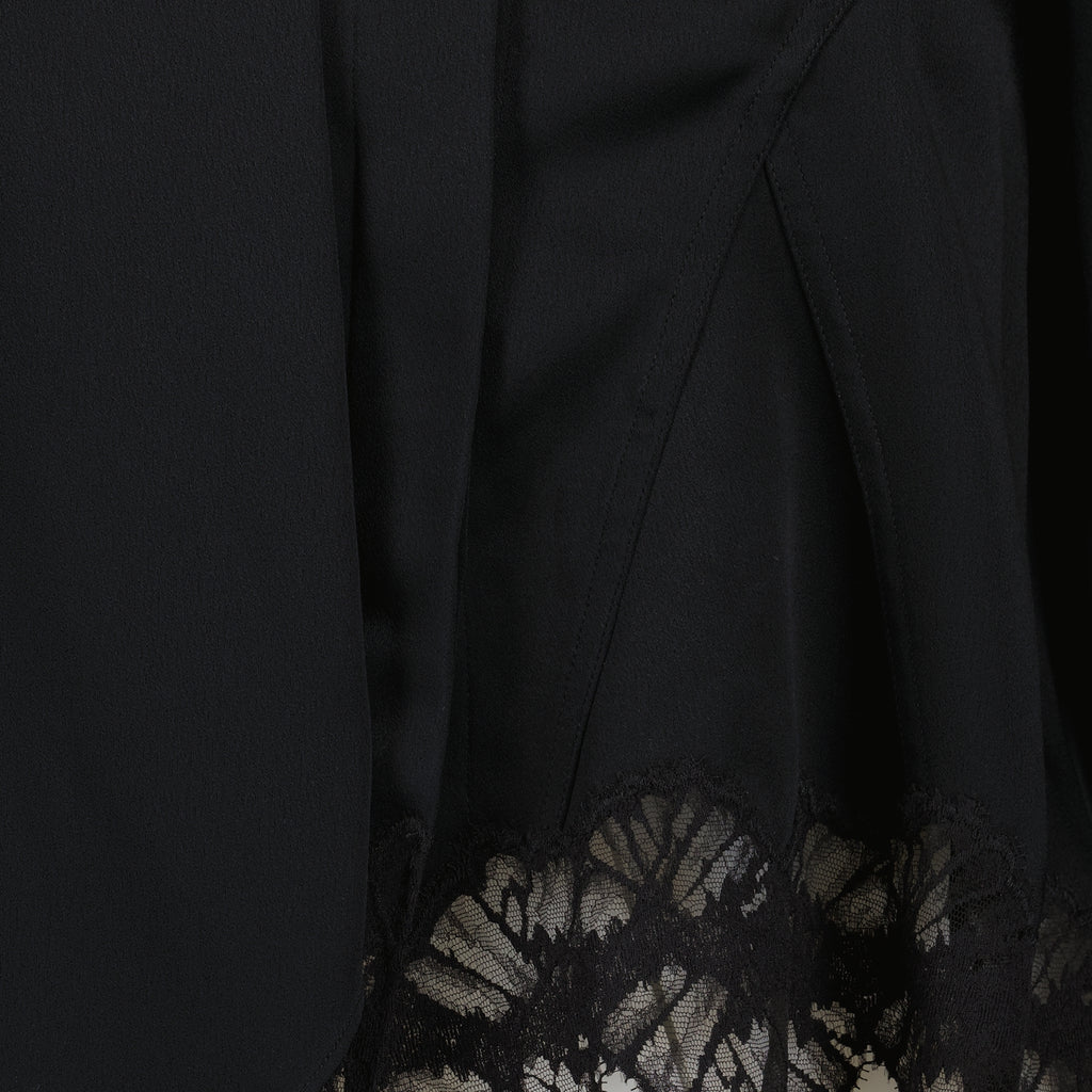 Chemise courte à nœud lavallière