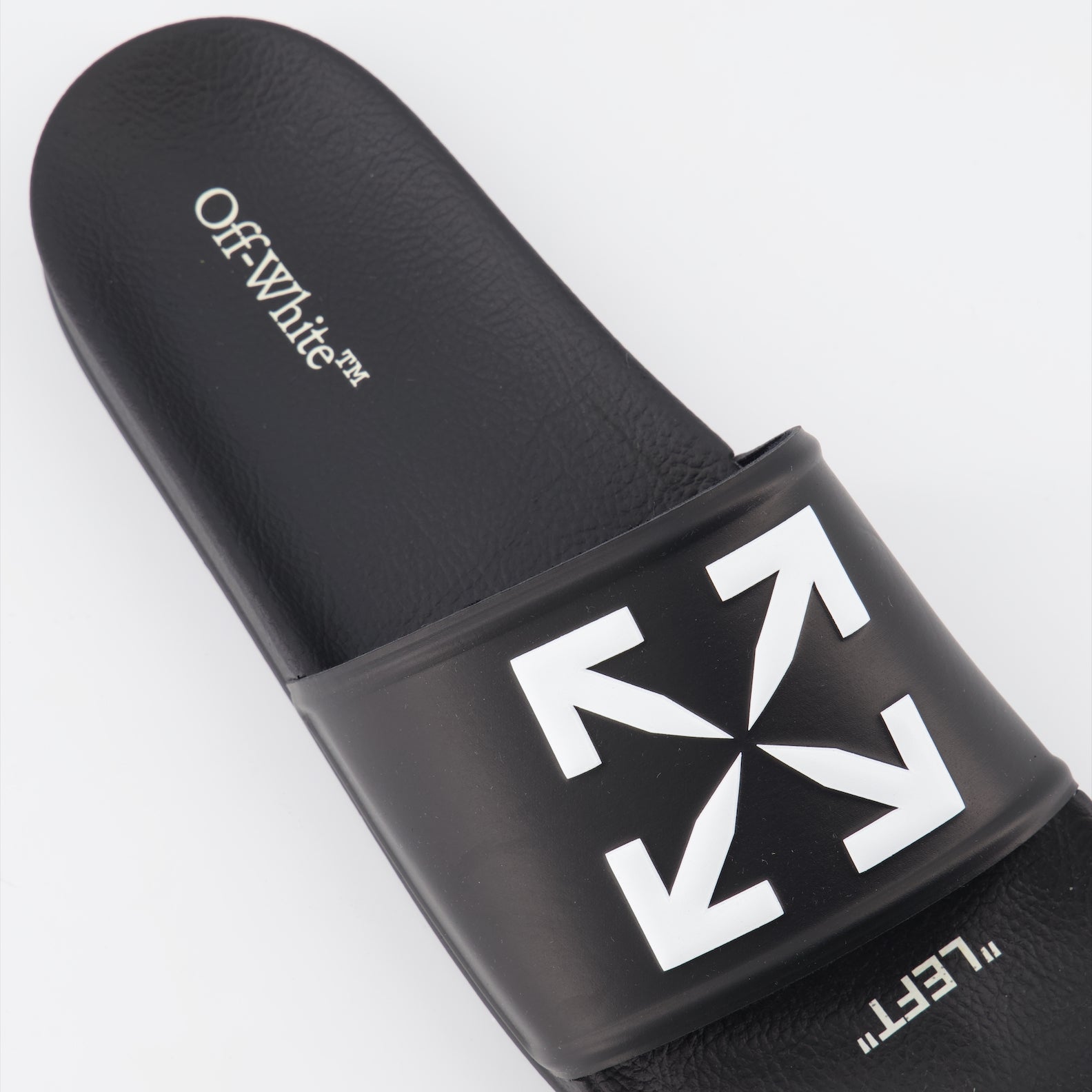 Zapatos abiertos Claquettes Arrow Off-White Negro Homme