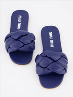 Chaussures ouvertes Claquettes en cuir Miu Miu Bleu Femme