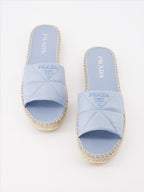 Sneaker Claquettes en cuir et raphia Prada Blau Femme