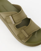 Chaussures ouvertes Claquettes oversize Alexander McQueen Vert Homme