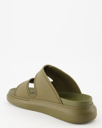 Chaussures ouvertes Claquettes oversize Alexander McQueen Vert Homme