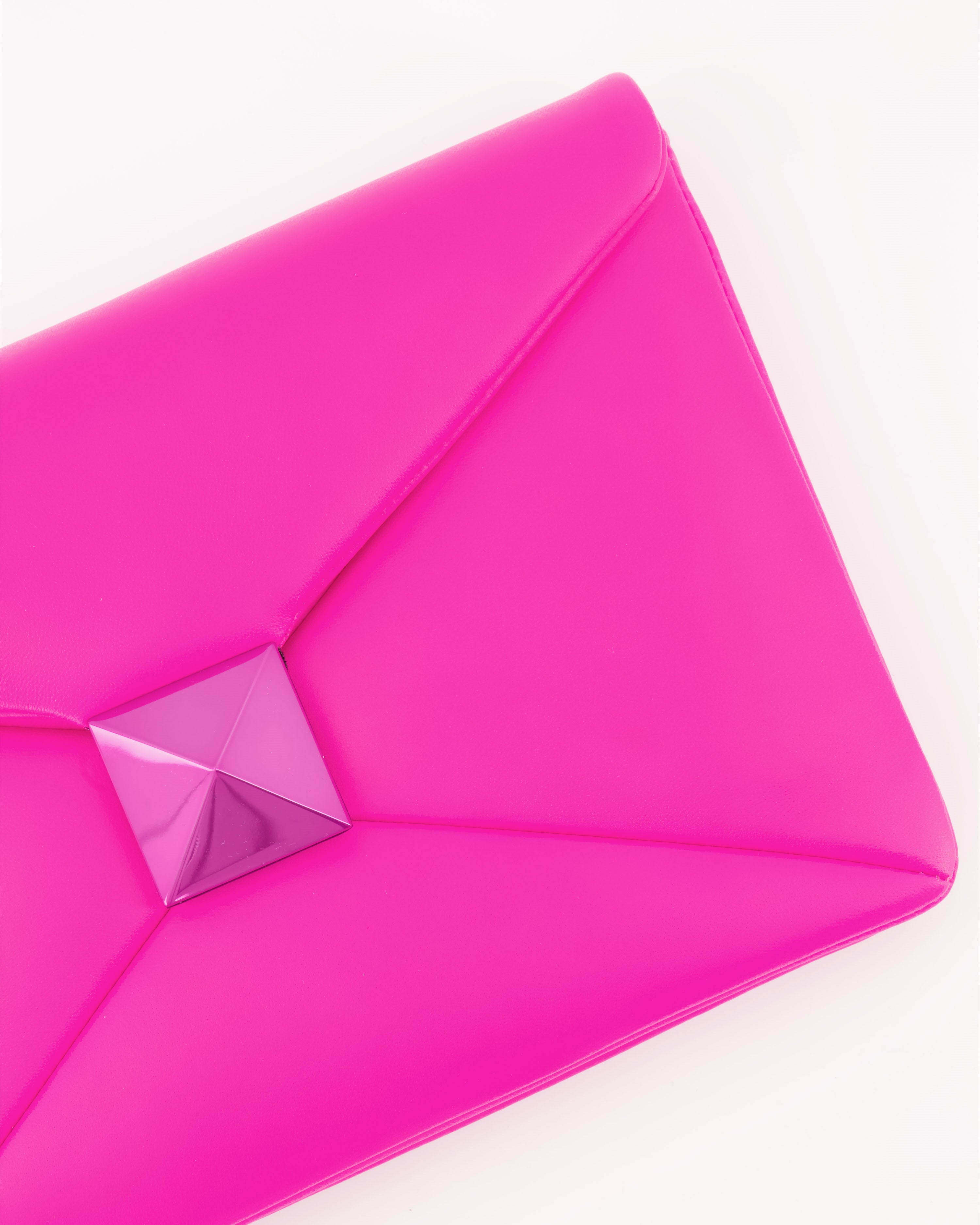 ポーチ クラッチワンスタッド Valentino Garavani ピンク 女性