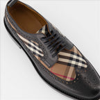 Chaussures de ville Derbies à carreaux Burberry Noir Homme