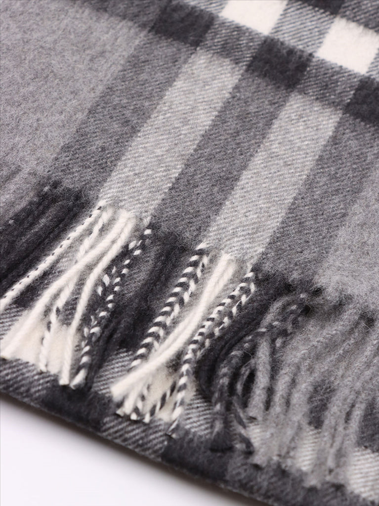 Schals und handschuhe Écharpe à carreaux Burberry Grau Unisex