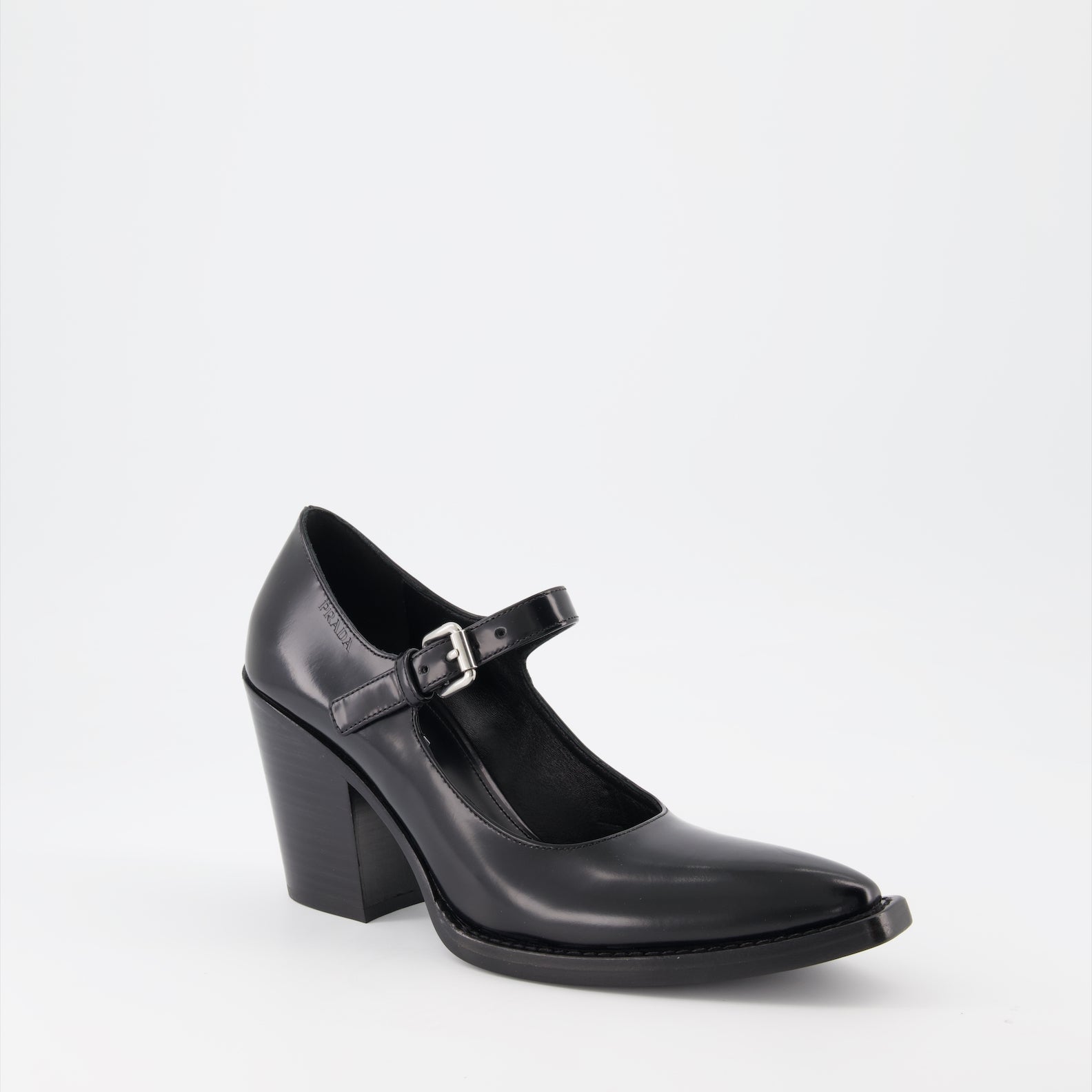 ヒール ブラッシュレザーパンプス Prada 黒 女性