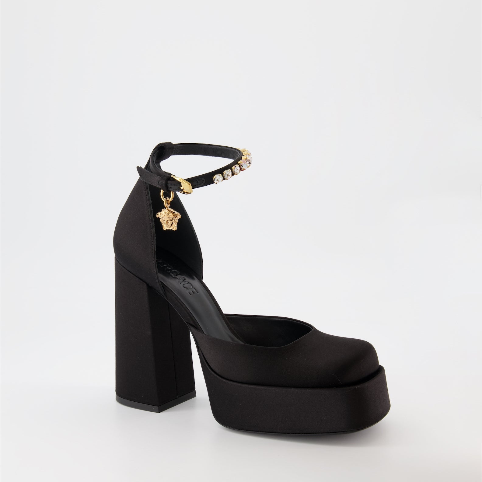 Heels Medusa Aevitas pumps Versace Black Women