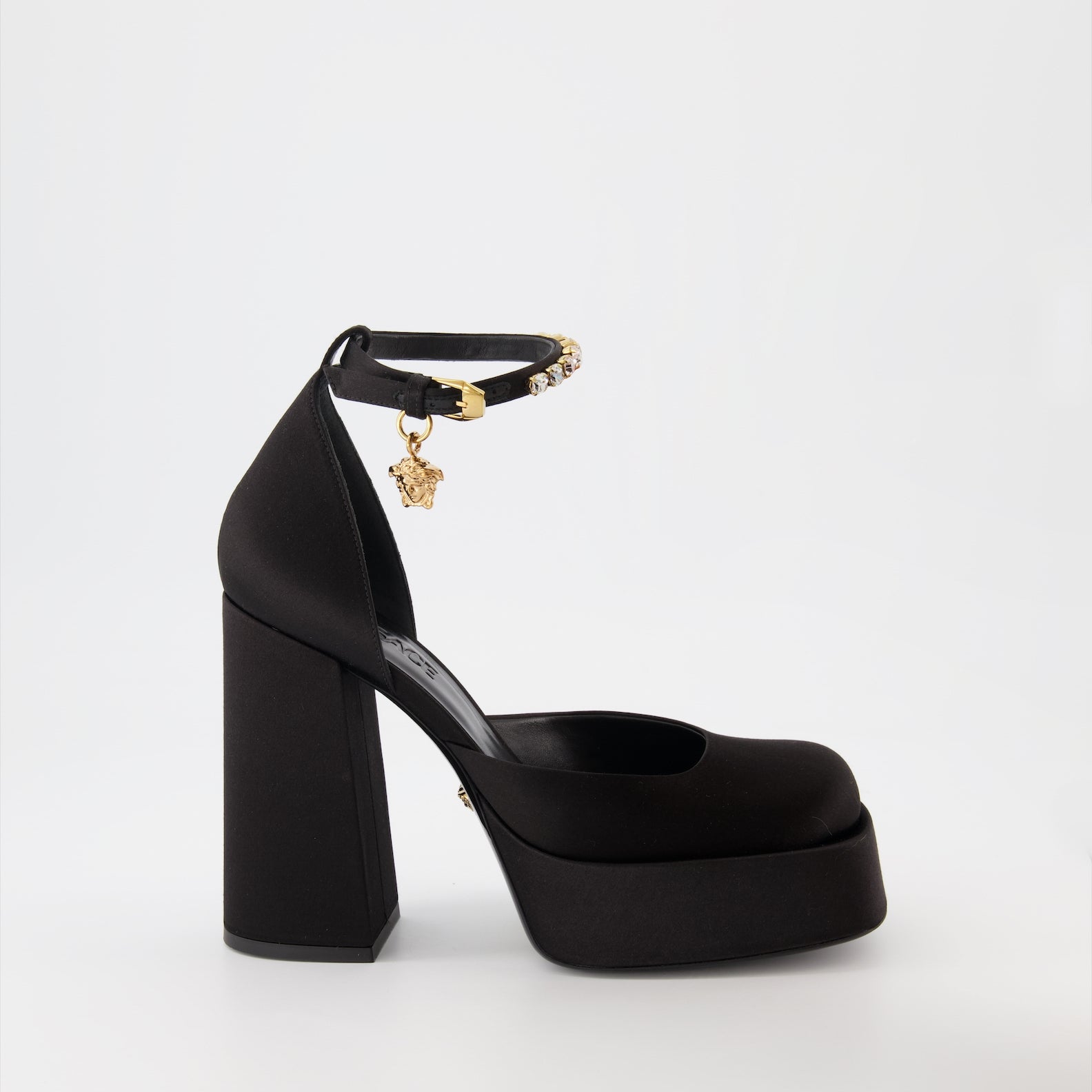 Medusa Aevitas pumps