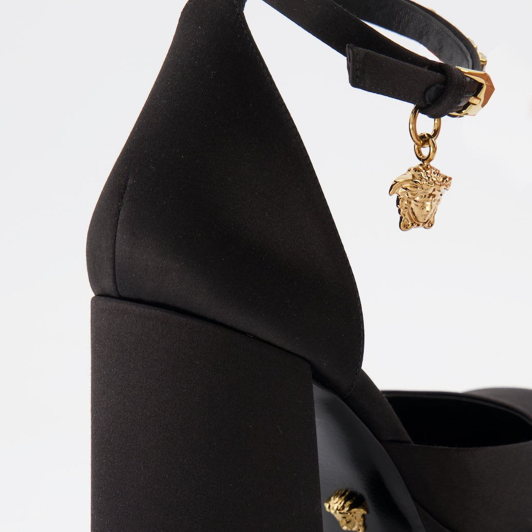 Heels Medusa Aevitas pumps Versace Black Women