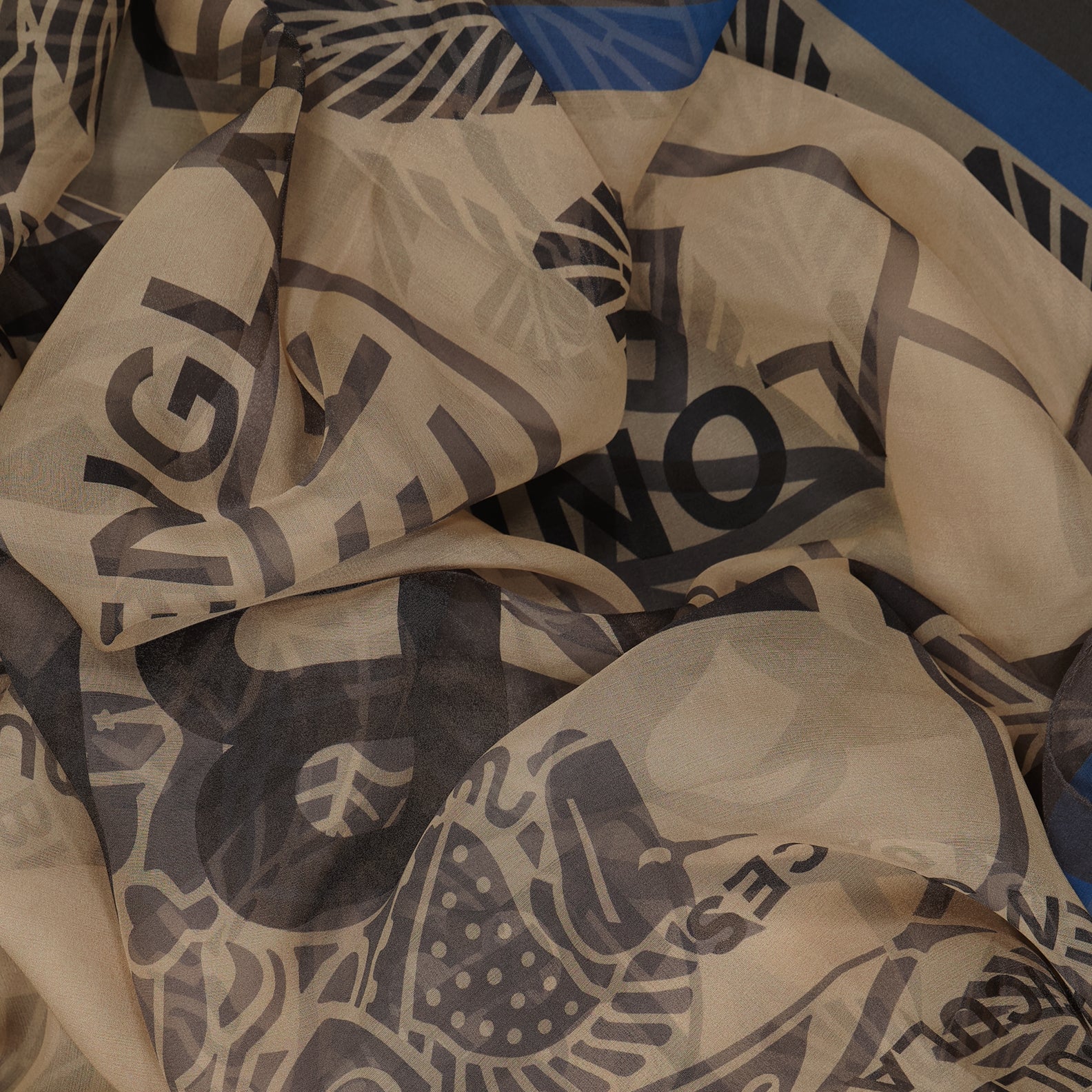 Schals und handschuhe Foulard écusson Burberry Beige Femme