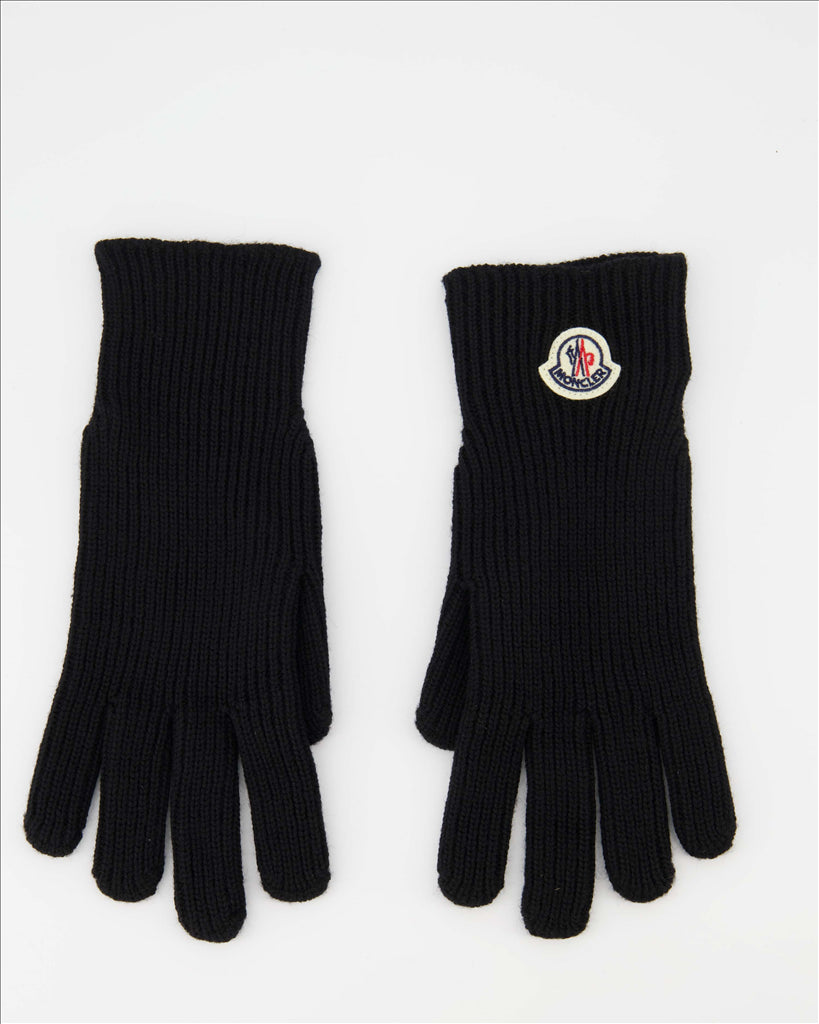 Wool gloves