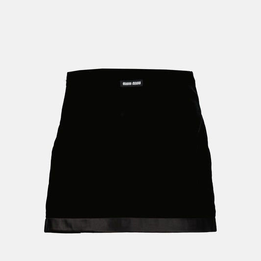 Boucle fabric mini skirt