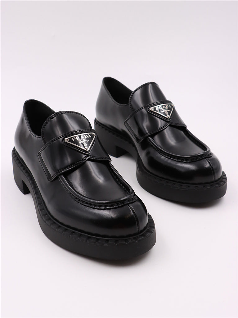 Loafer Mocassins en cuir Prada Schwarz Femme