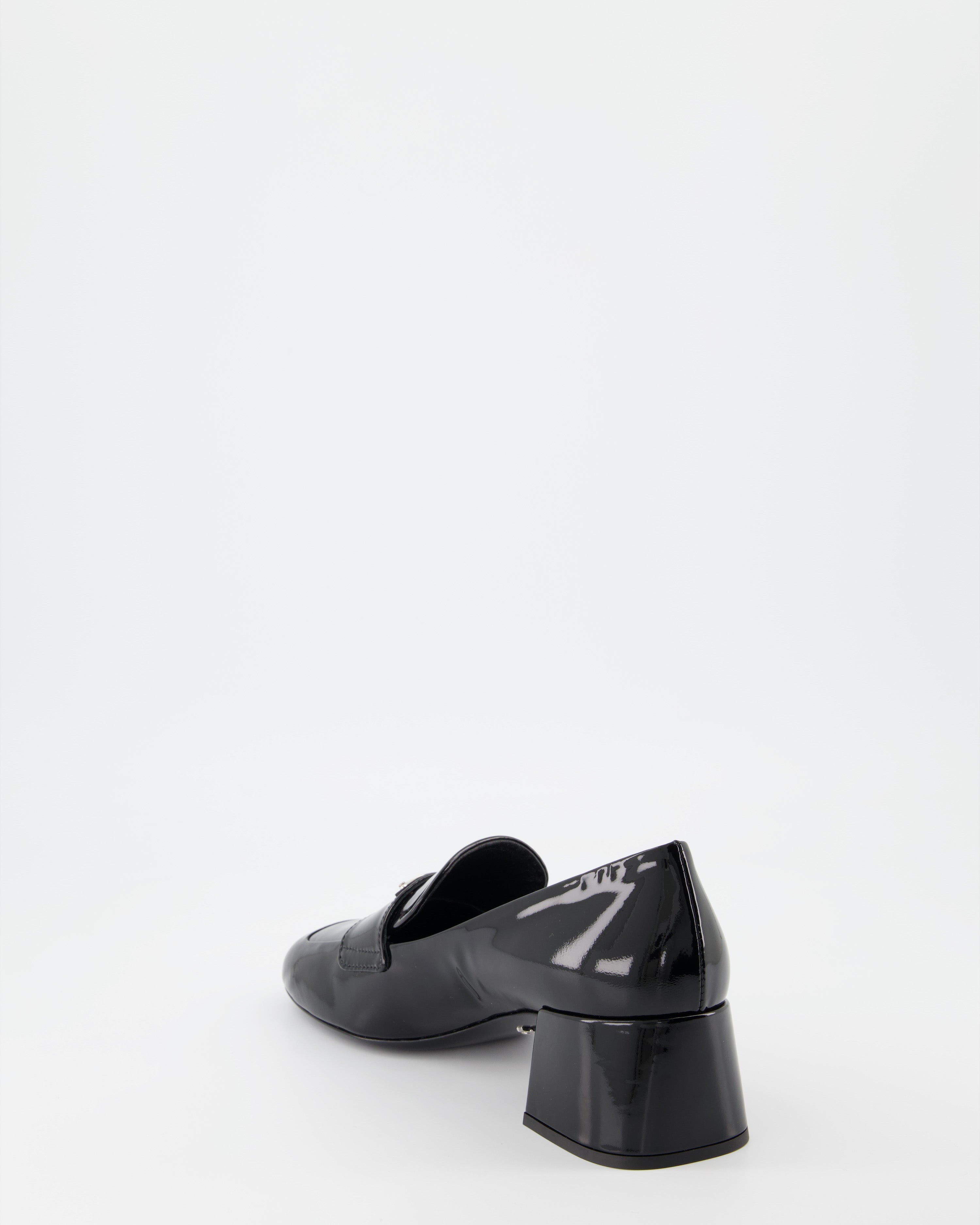 Loafer Mocassins vernis Prada Schwarz Femme