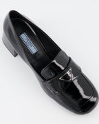 Loafer Mocassins vernis Prada Schwarz Femme