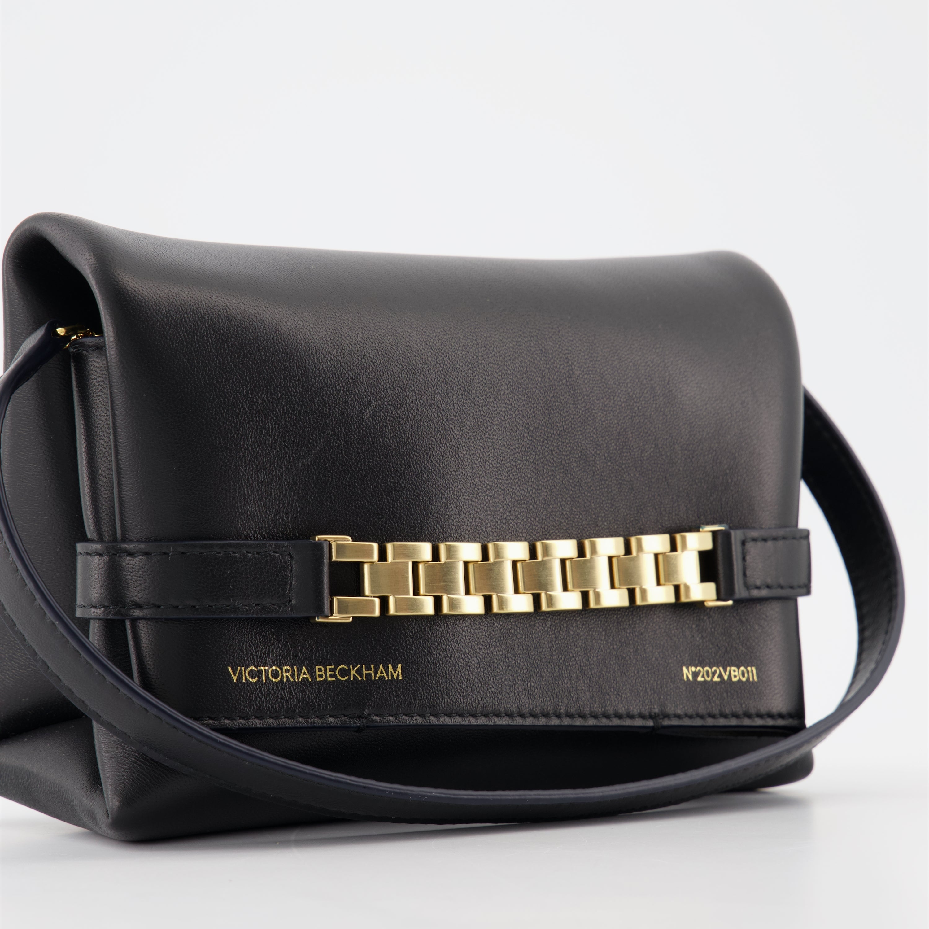 Pochette Chain en cuir noir