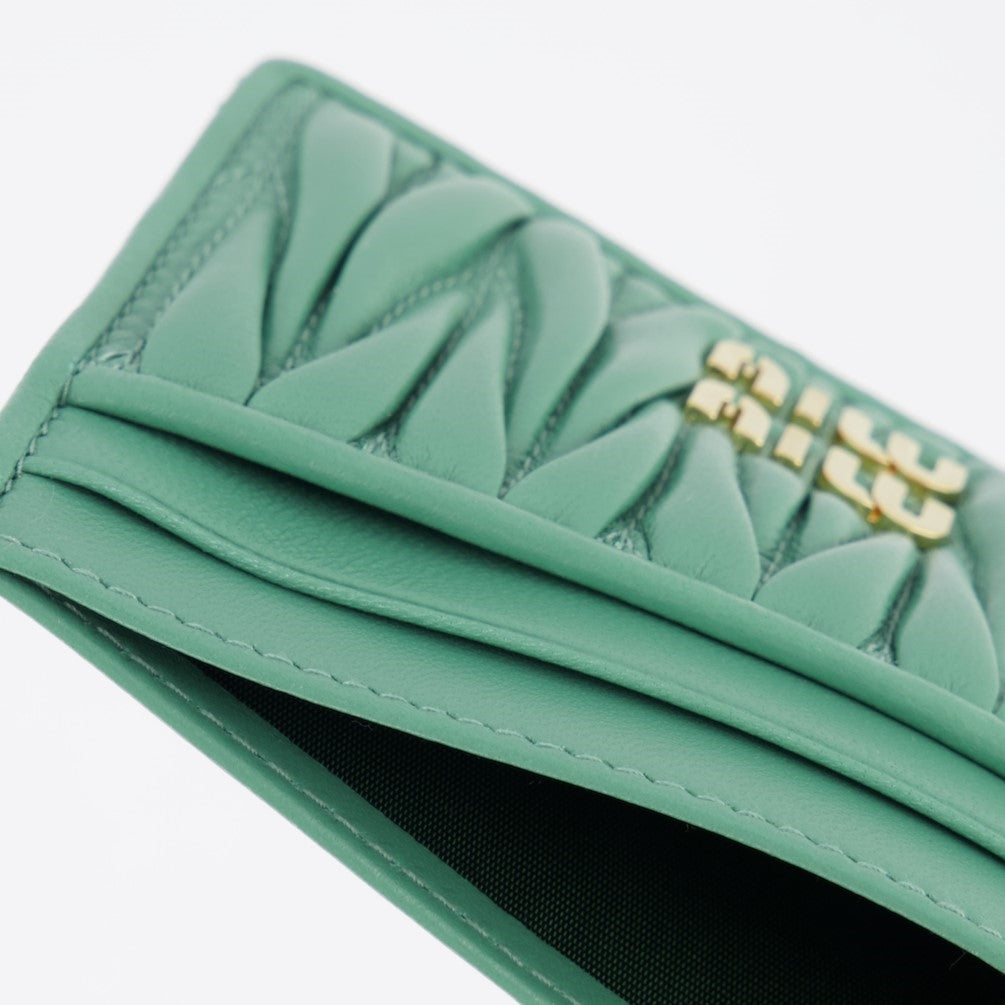 Petite maroquinerie Porte-cartes en cuir matelassé Miu Miu Vert Femme