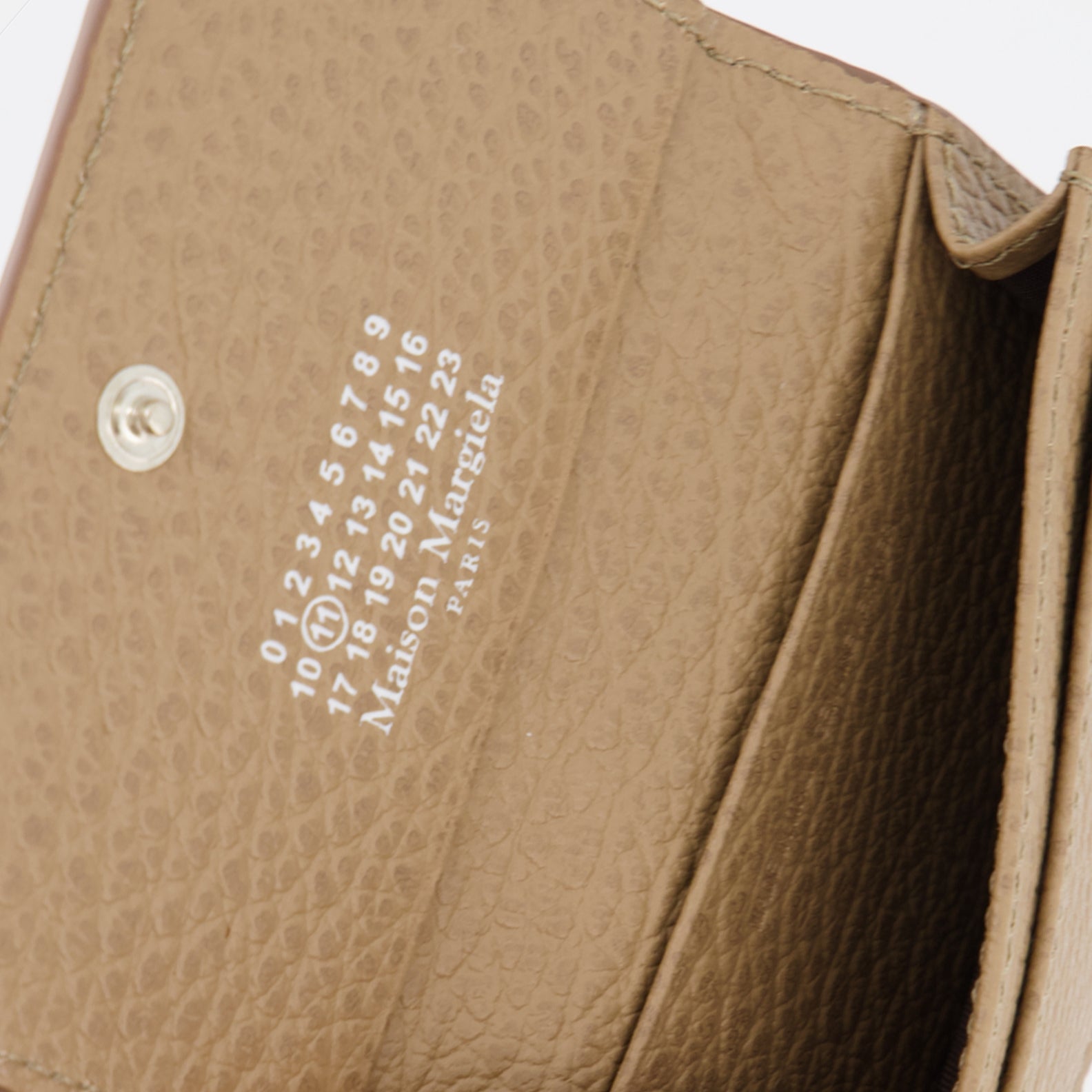 Pequenos artigos de couro Porte-cartes Four Stitches Maison Margiela Bege Unissex