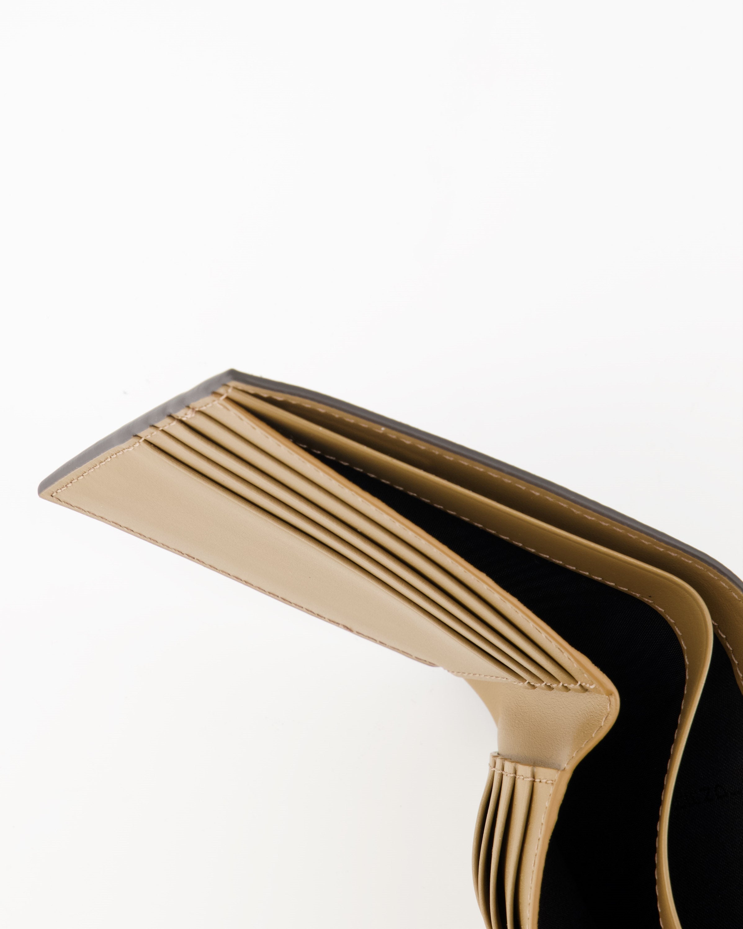 スモールレザーグッズ FFウォレット Fendi 茶色 男