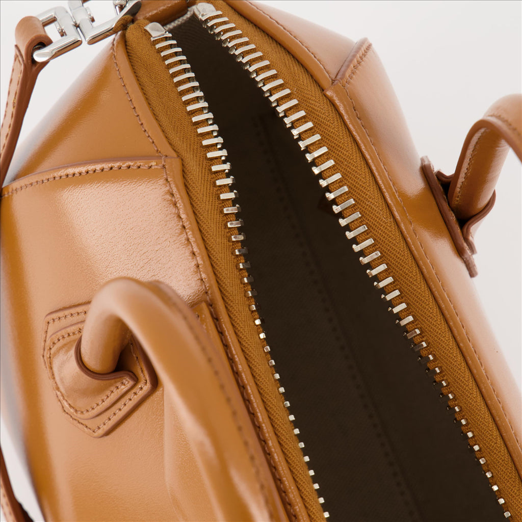 핸드백 및 숄더백 Sac Antigona Givenchy 갈색 Femme