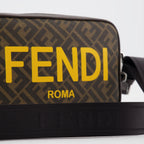 Sacs bandoulière Sac Camera Case Fendi Marron Homme