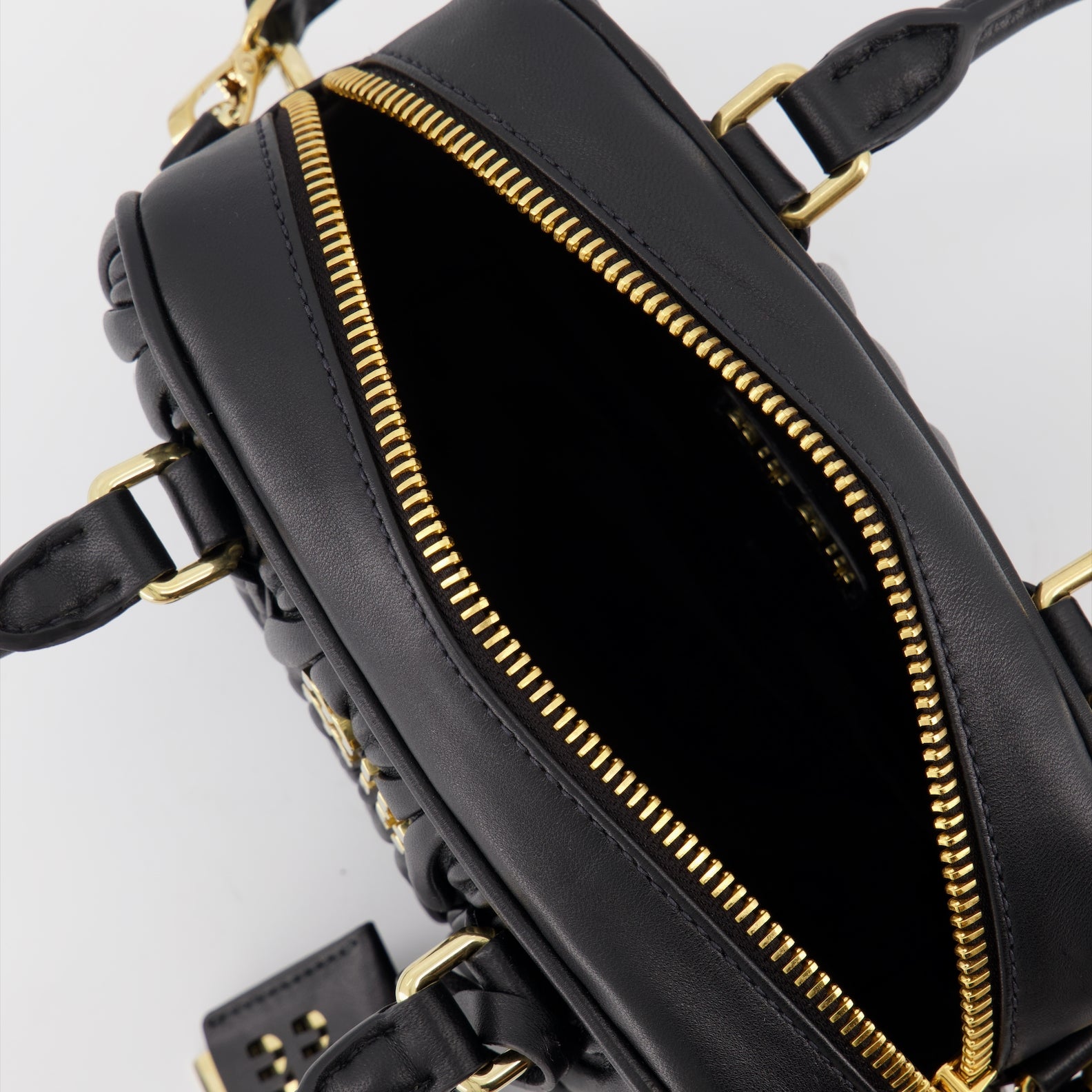 Bolsos de mano y al hombro Sac en cuir nappa Miu Miu Negro Femme