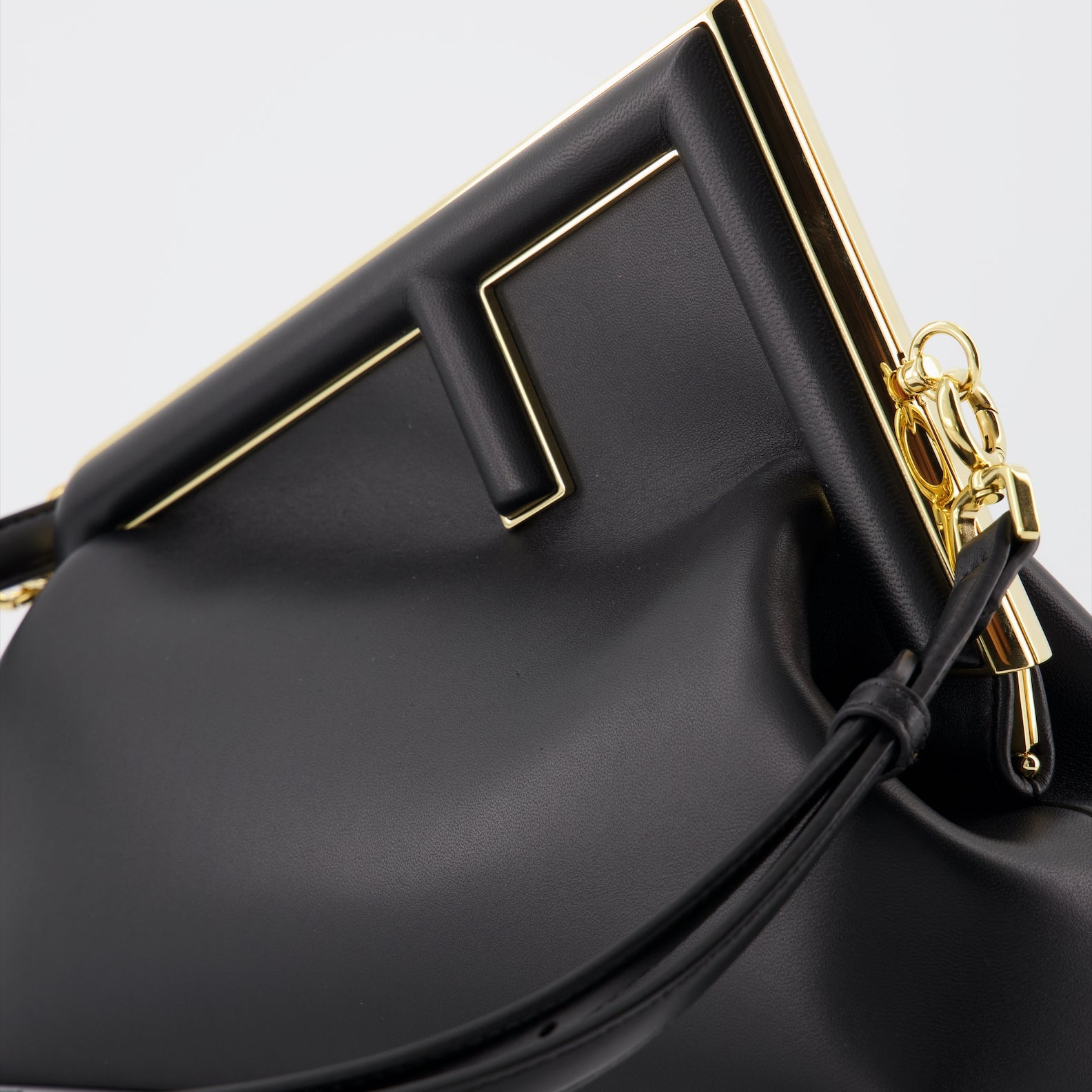 Borse a tracolla Sac Fendi First midi Fendi Nero Femme