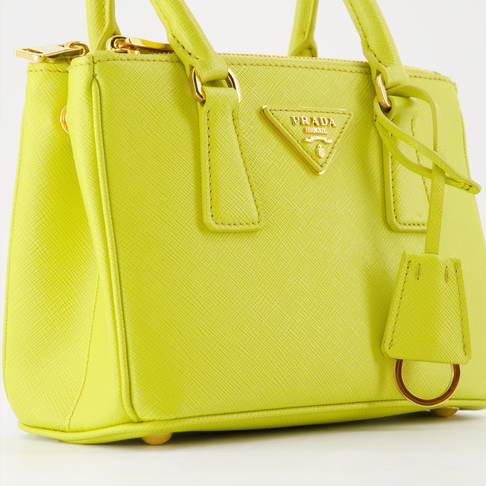 Sacs à main et épaule Sac Galleria Saffiano Jaune Prada Jaune Femme