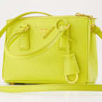 Borse a mano e a spalla Borsa Galleria Saffiano Gialla Prada Giallo Femme
