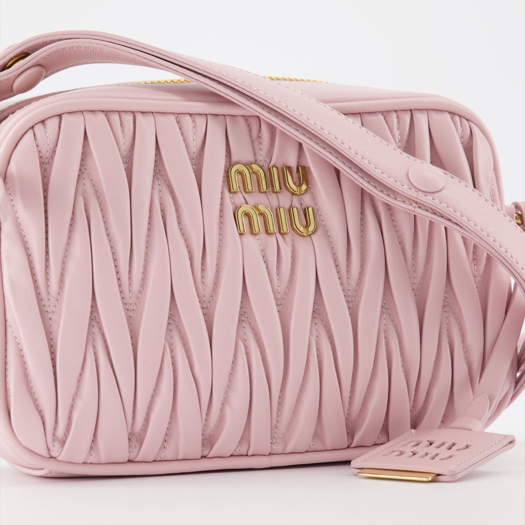 クロスボディバッグ キルティングバッグ Miu Miu ピンク 女性