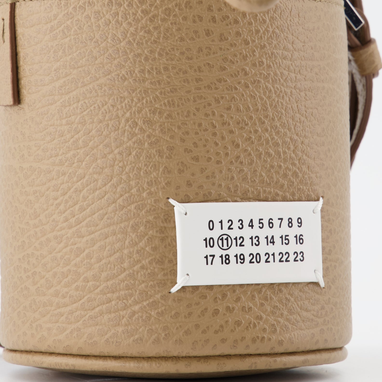 Sacs seau Sac 5AC Maison Margiela Beige Femme