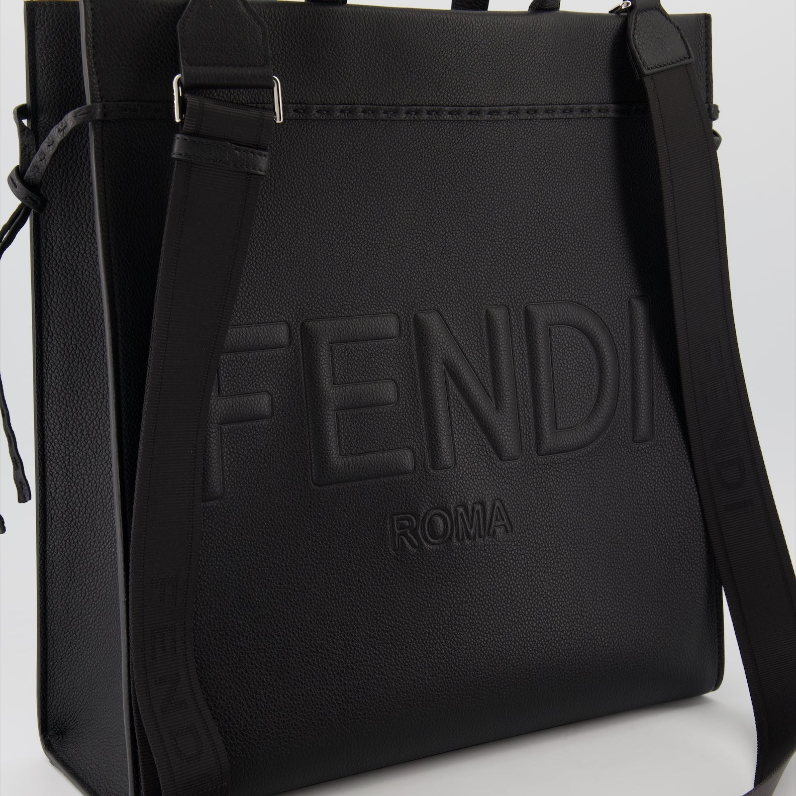 Tote bags Sac Shopping Go To Fendi Schwarz Homme