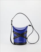 Bolsos tipo cubo Sac The Curve Alexander McQueen Azul Femme
