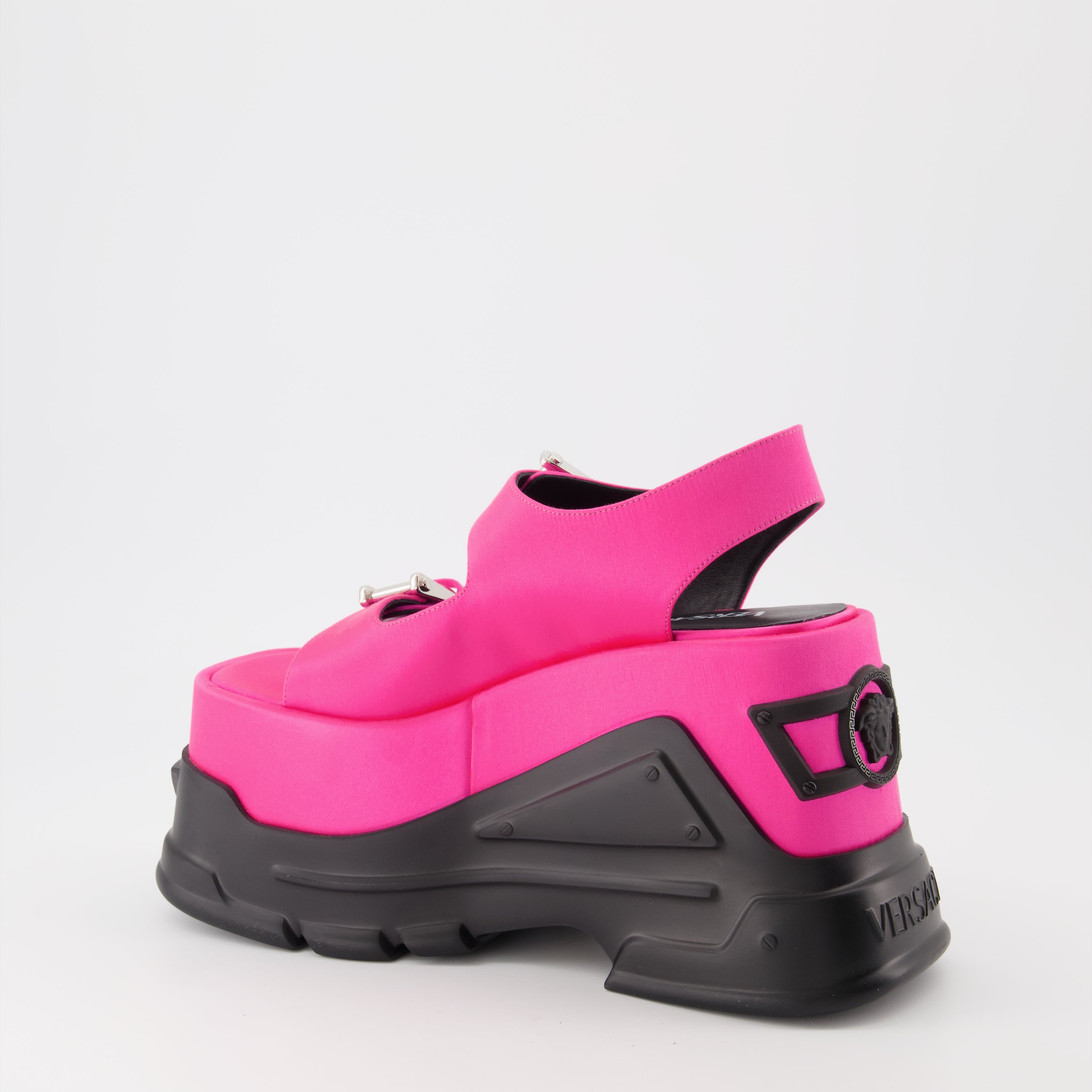 新品VERSACE ピンク プラットフォームミュール　厚底サンダル　メドューサ VERSACE メデューサ プラットフォーム サンダル 厚底 (VERSACE